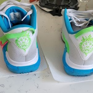 Nike LeBron Witness 7